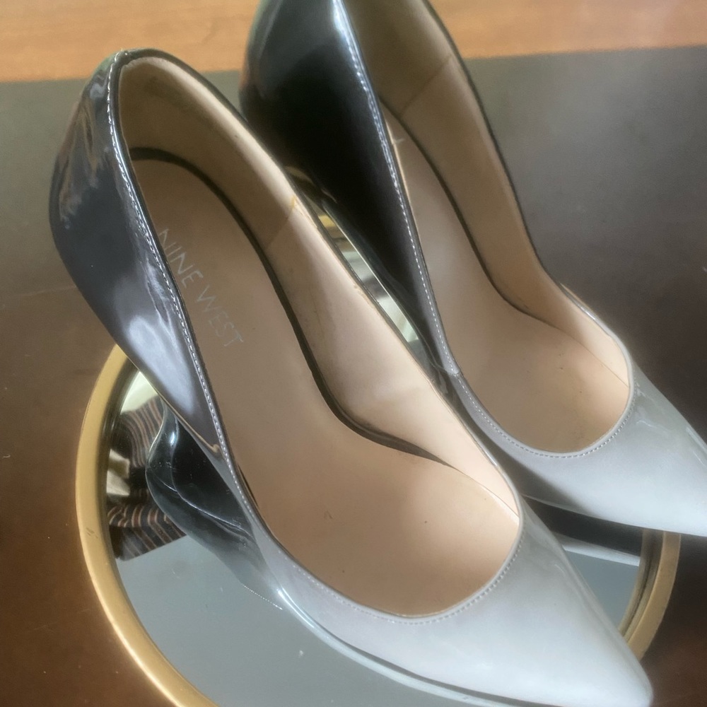 Nine West white to black pump